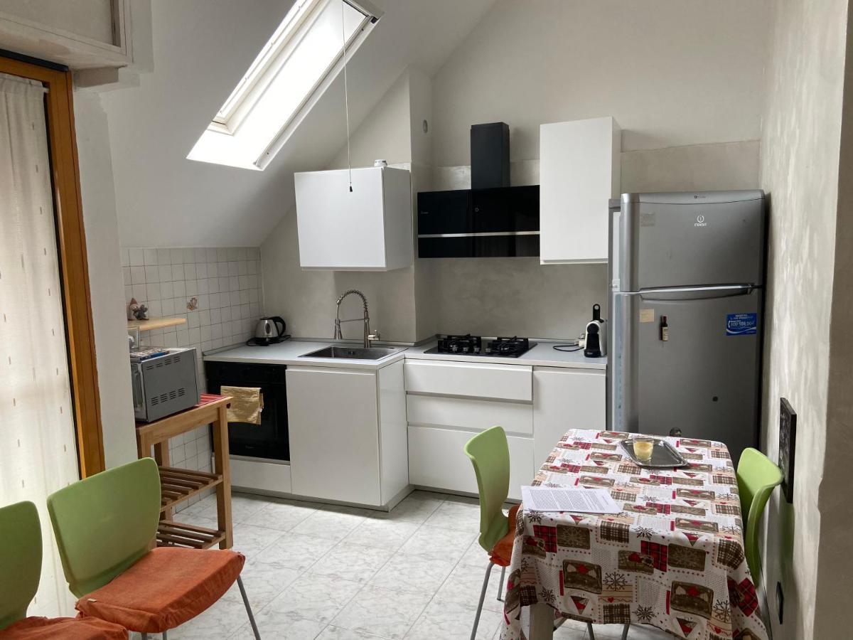 La Casa Di Giada Apartment Peschiera Borromeo Bagian luar foto